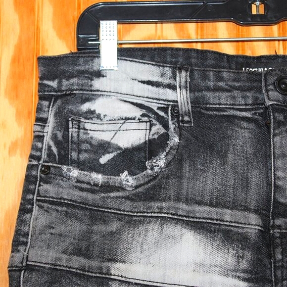 Legendary Status Distressed Black Wash Denim Shorts - Size 32 - Picture 3 of 10